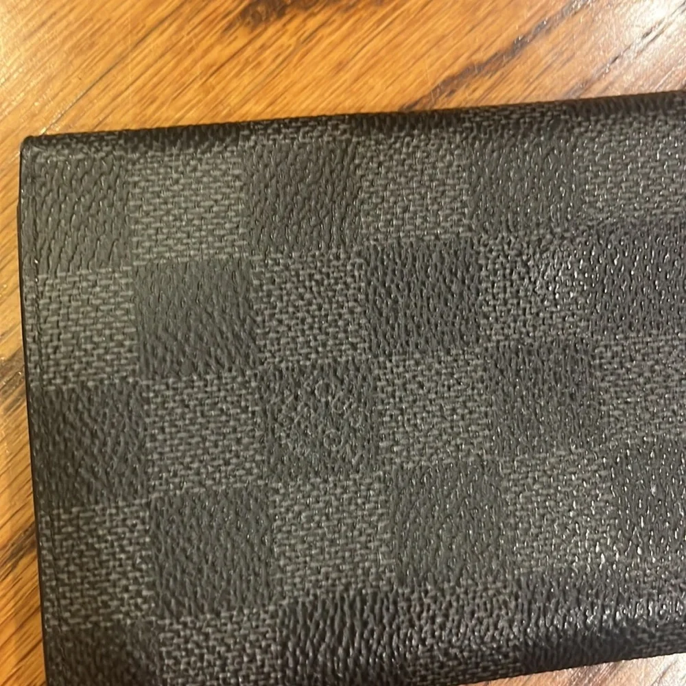 Louis Vuitton Men’s Brazza Black/Grey Checkerboard Wallet - Picture 2 of 5